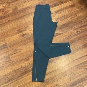 Lululemon Men’s hybrid joggers 🔥🔥